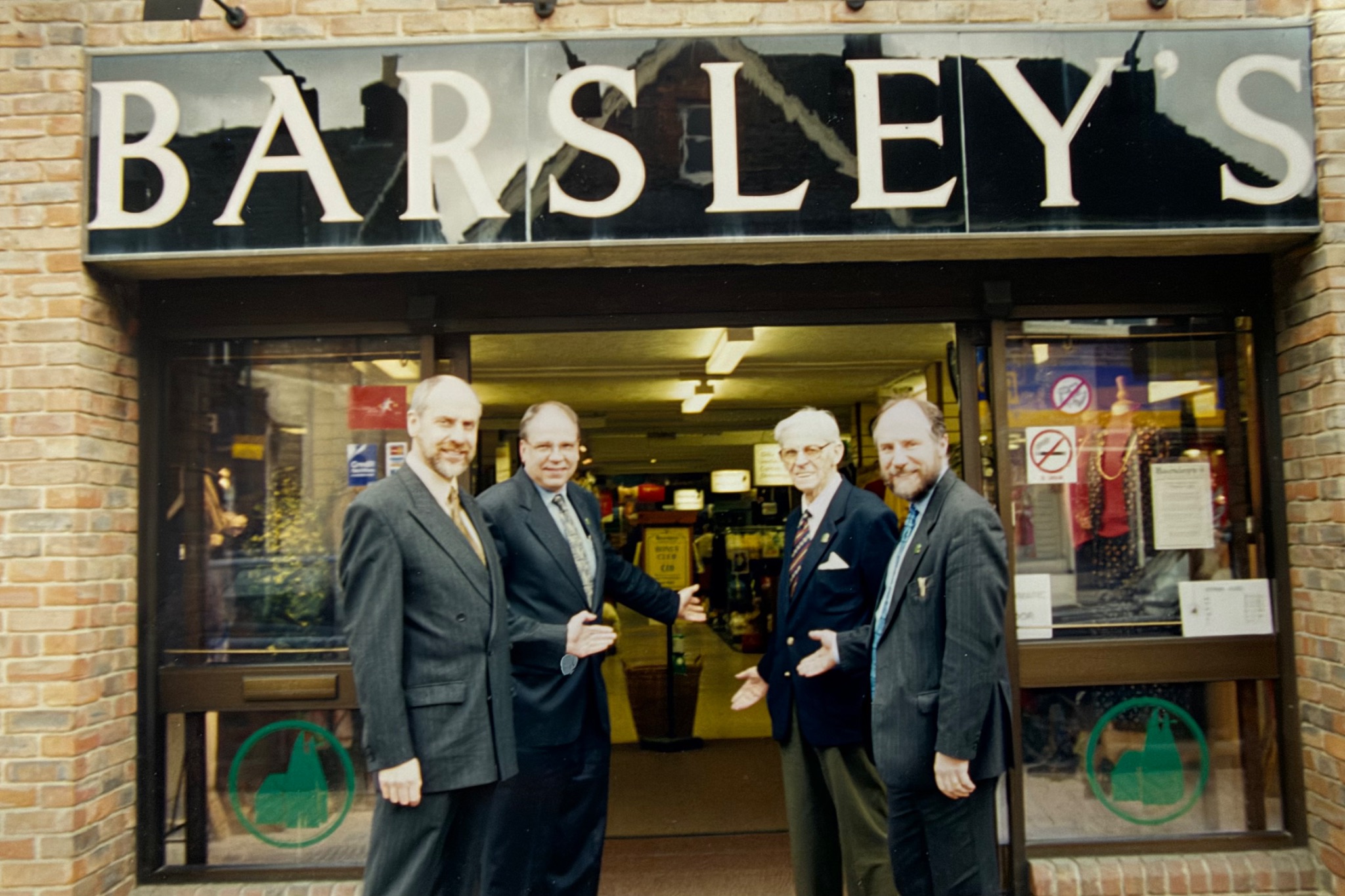 Barsleys storefront in 2001